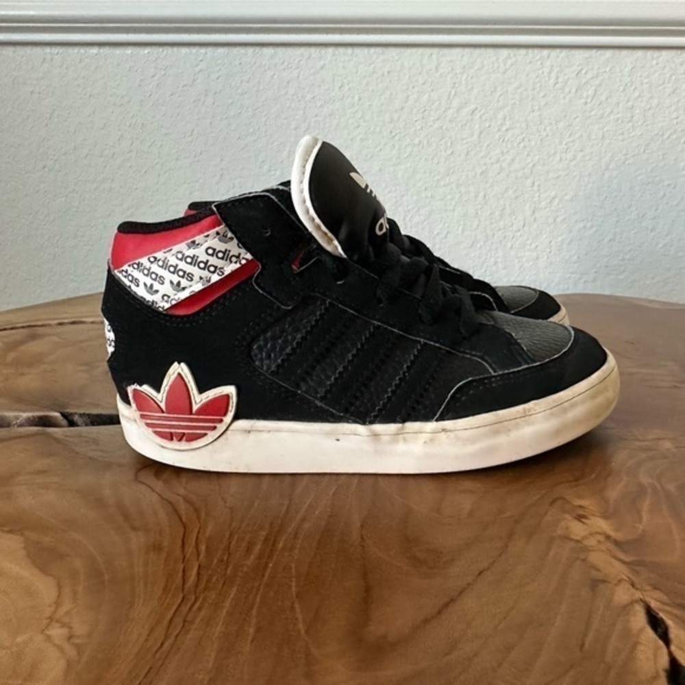 Adidas boys Leather suede mix high tops size 10